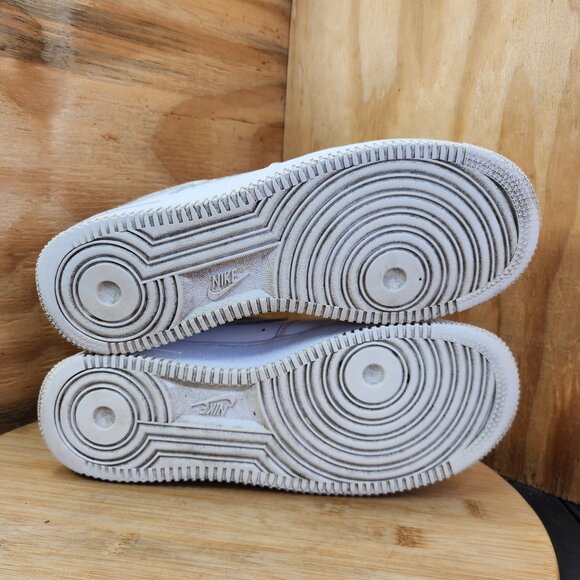 Nike Air Force 1 Womens Sneakers - Picture 9 of 10